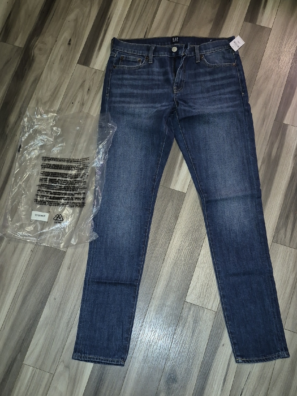 Nwt GAP Women's Best Girlfriend Dark Blue Slim Skinny Jeans..size 27 Tall